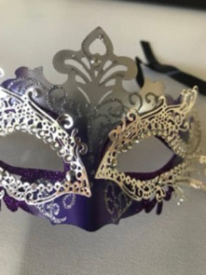 Extravagant Fancy Dress Masquerade Mask Silver And Purple Halloween Carnival